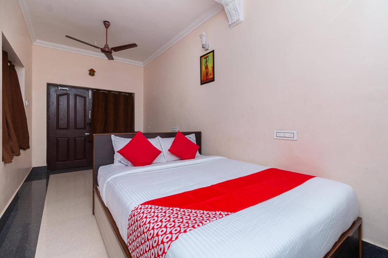Hotel O Kanak Palace Νέο Δελχί Εξωτερικό φωτογραφία