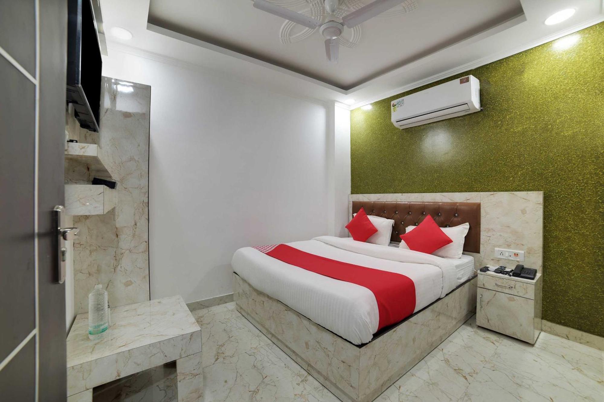 Hotel O Kanak Palace Νέο Δελχί Εξωτερικό φωτογραφία