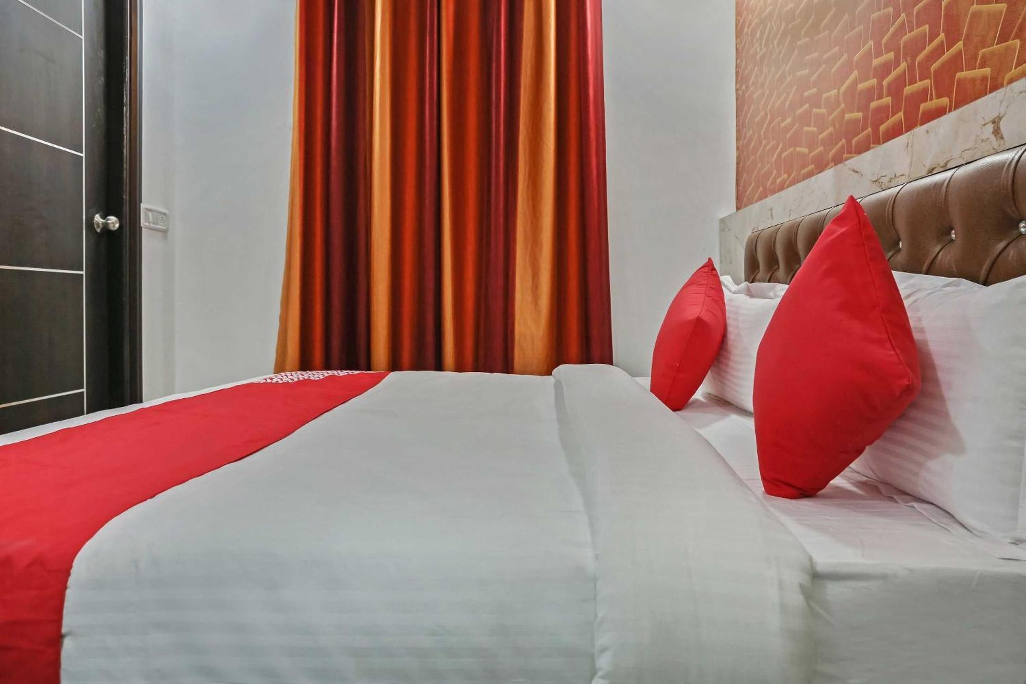 Hotel O Kanak Palace Νέο Δελχί Εξωτερικό φωτογραφία
