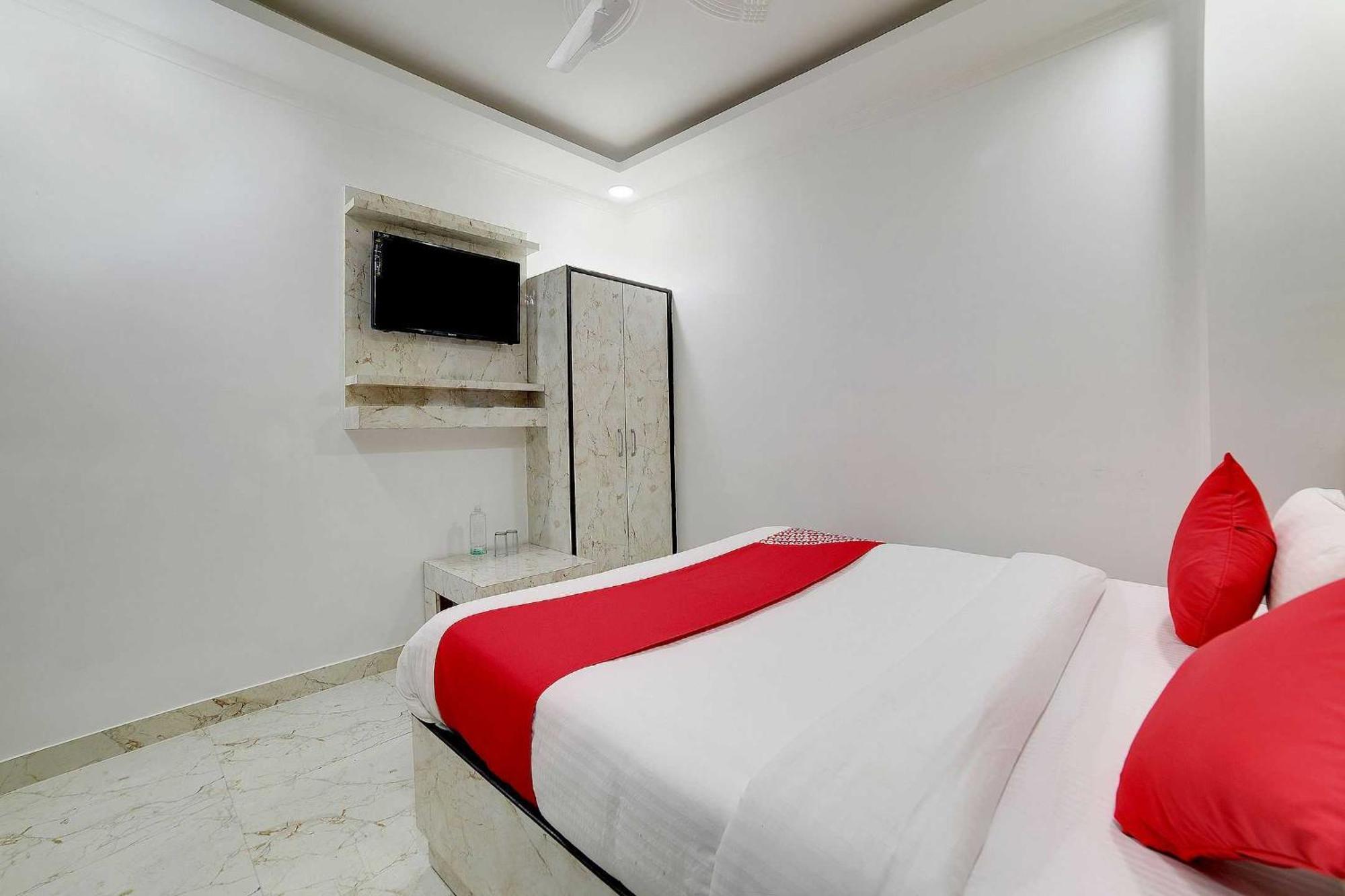 Hotel O Kanak Palace Νέο Δελχί Εξωτερικό φωτογραφία